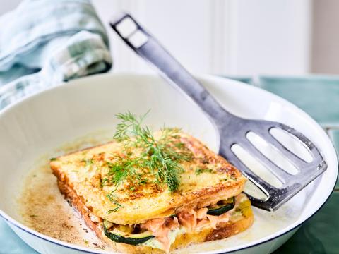 Croque uit de pan met gerookte zalm