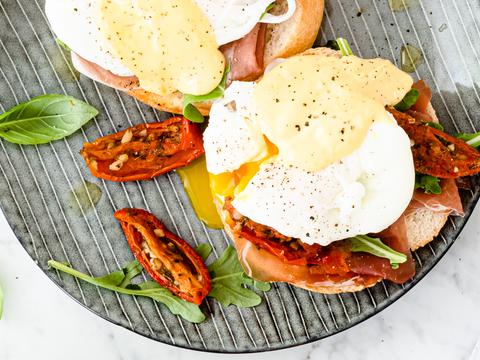 eggs benedict op z'n Italiaans