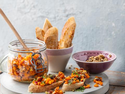 Caponata van wortel en rozijntjes