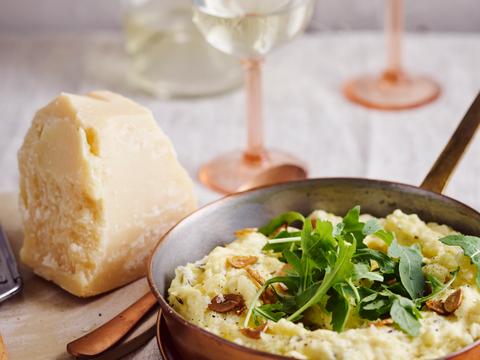 Puree met parmezaan en gebakken knoflook
