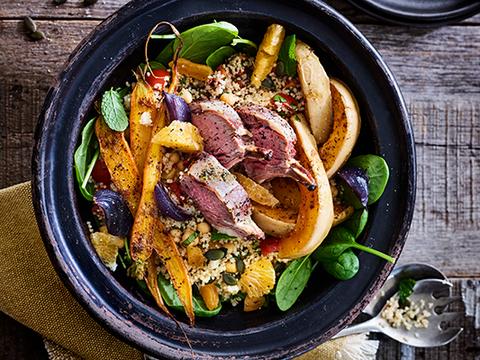 LLE_23_01_salades_245718_spicy marokaanse pompoen couscoussalade lamskroon