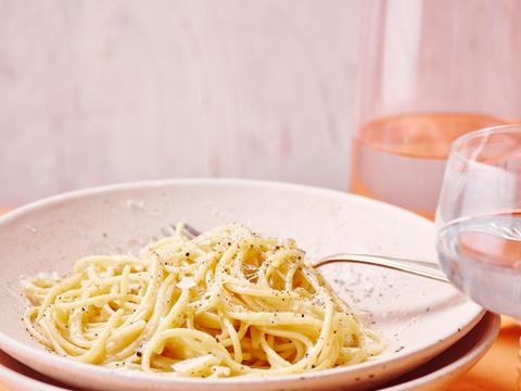 Spaghetti cacio e pepe