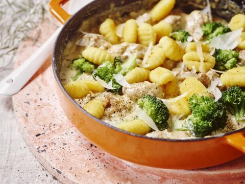 Gnocchi met venkelworstje en broccoli