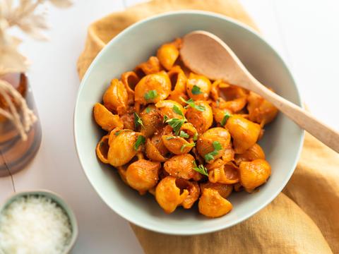 pasta alla vodka van Bella Hadid