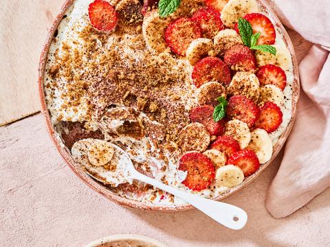 Tiramisu met speculaas, aardbeien en banaan