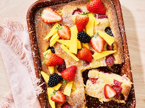 Plaatcake met zomerfruit