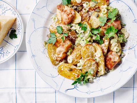 Caesarsalade met aardappelen