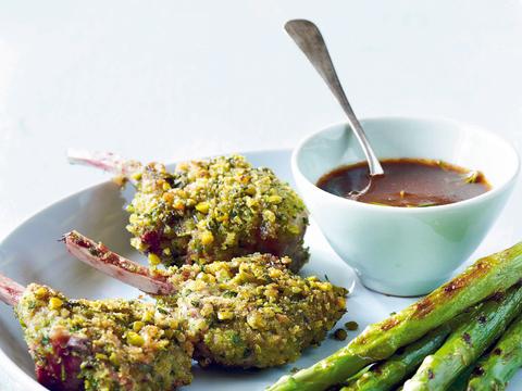 krokante lamskoteletjes met asperges
