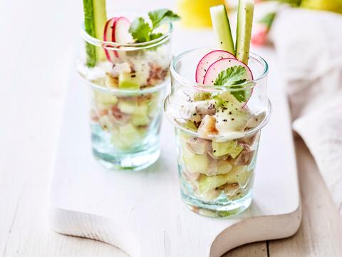 Tartaar van maatjes met appel, komkommer en wasabi
