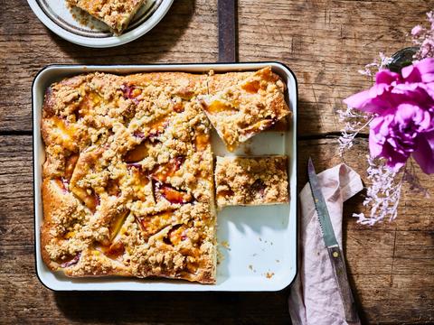 Crumble van perziken en nectarines