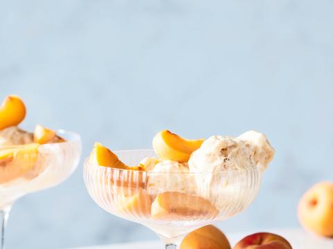 Abrikozenijs met witte wijn