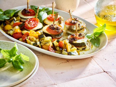 Courgette caprese met pesto