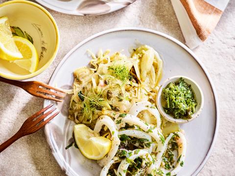 Gegrilde inktvis met chimichurri en warm venkelslaatje met kappertjes