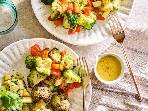 Balletjes in currysaus met verse ananas