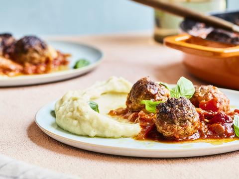 balletjes in tomatensaus met puree