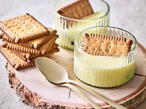 Vanillepudding met koekje