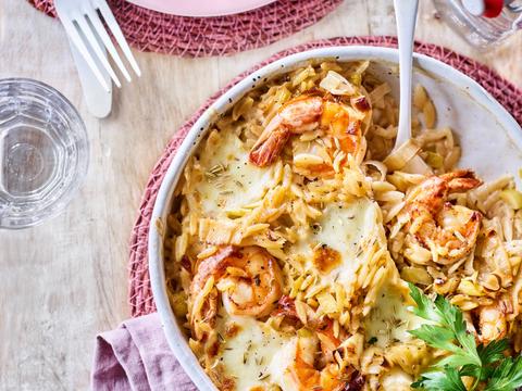 Romige orzo met scampi’s, mozzarella en prei