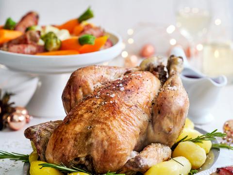 Gevulde kalkoen met klassieke side dishes