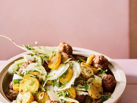 Libanese aardappelsalade met venkel met lamsballetjes