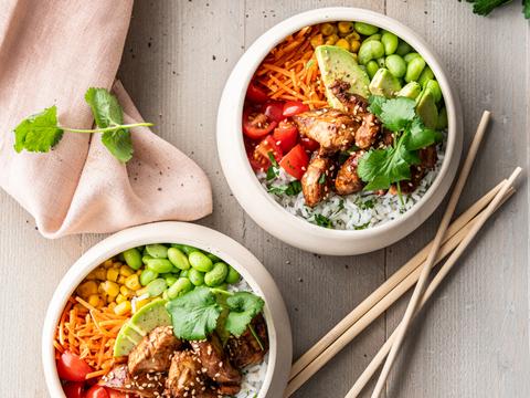 Poké bowl met teriyaki kip