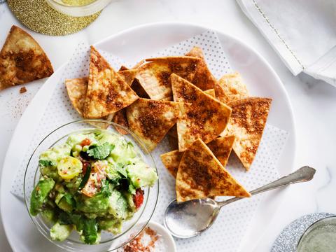 Guacamole met homemade tortillachips