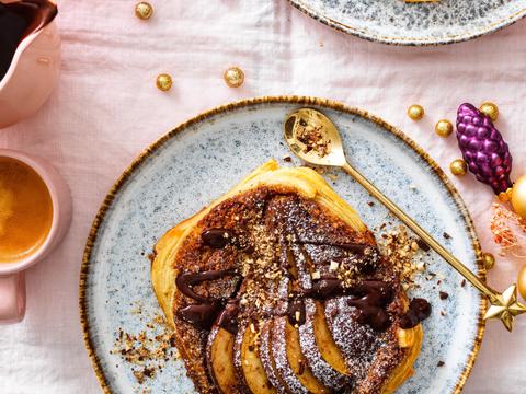 Frangipane van hazelnoot met peer, chocolade en crumble