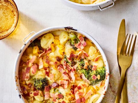 Romige gnocchi met pompoen, broccoli en spek