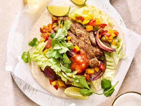Tortilla’s met rundvlees en paprikamix