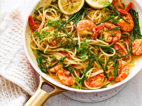 Linguine met scampi’s, citroen en zeekraal