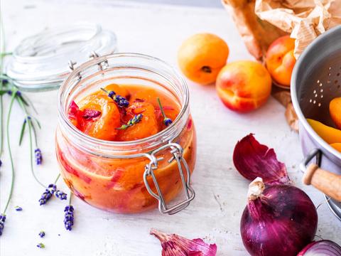 abrikozenchutney met lavendel