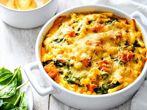 Macaroni met pompoen, spinazie en ricotta