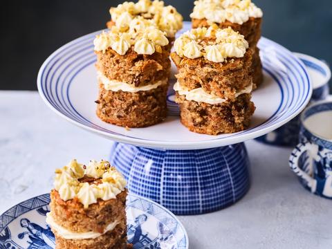 Mini-carrot cakes met kerstkruiden