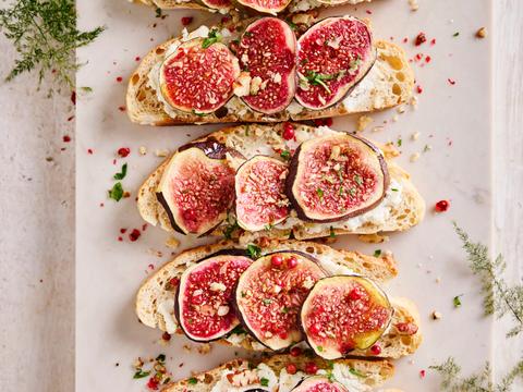 Bruschetta met ricotta en verse vijgen