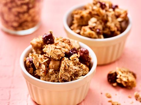 Mueslirotsjes met gedroogd fruit