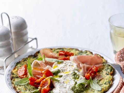 Italiaanse pannenkoeken met burrata en prosciutto