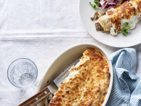 Pannenkoekrolletjes met gehakt en witloof