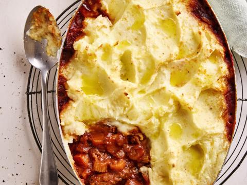 Italiaanse ragù met knoflookpuree