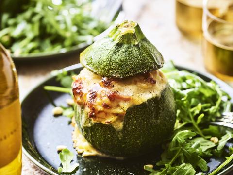 Gevulde courgettes met mac _ cheese