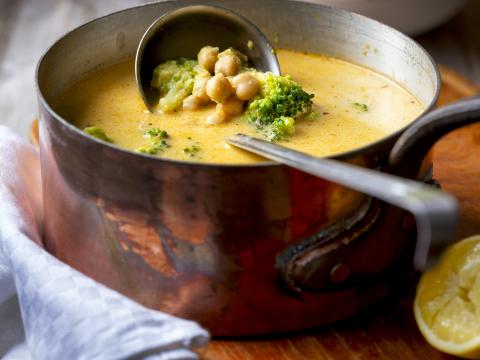 Zuppa di ceci_romige soep met kikkererwten en broccoli