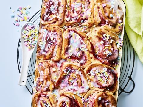 Kardemom-frambozenrolls