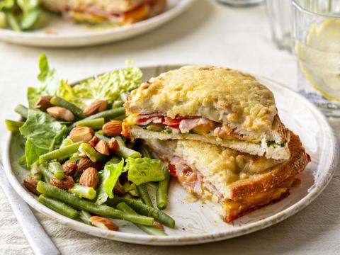 Oven-croque-monsieurs met spinazie en gruyère