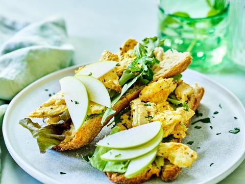 Stokbrood met huisgemaakte kipcurry