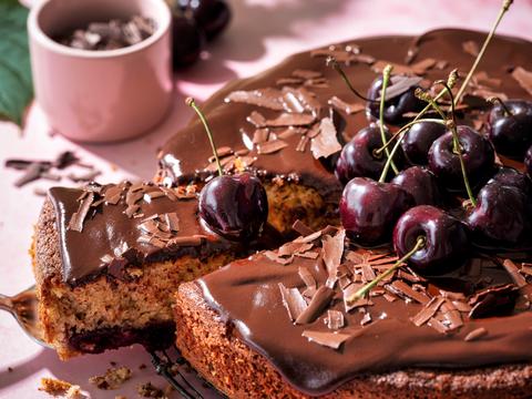 Hazelnoot-kersencake met chocolade