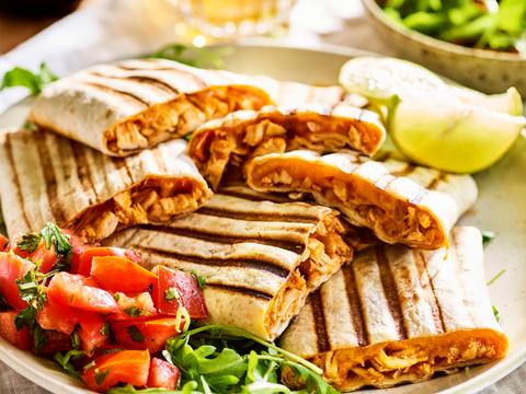 Burrito’s met pulled chicken en cheddar