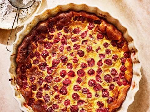 Zomerse clafoutis met kersen
