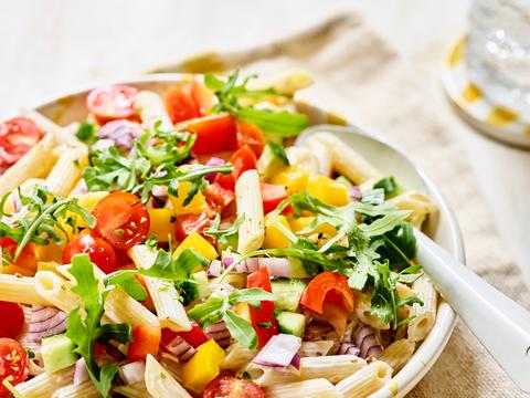 Zomerse pastasalade