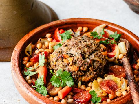Gehaktbrood in tajinestijl met gedroogde abrikozen