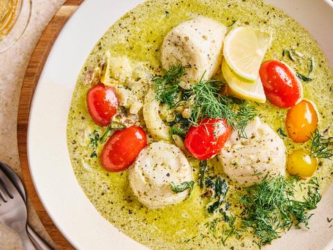 Visrolletjes in pestoroomsausje