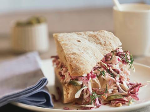 Ciabatta met rodekool