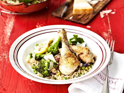 Pilafrijst met kip, broccoli en erwtjes
